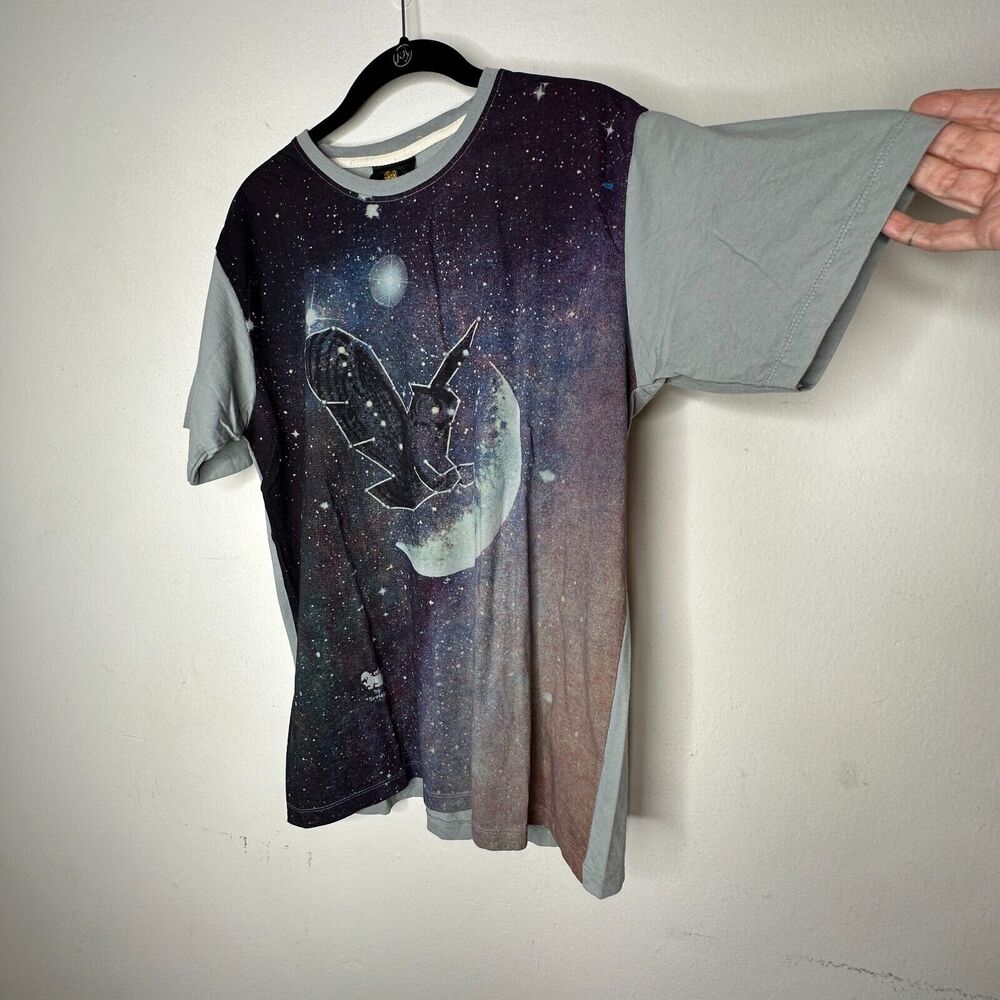 Singha Gray Multi-Color Owl Moon Graphic Tee Stars Rainbow Ltd Edition Sretsis L - Picture 2 of 12